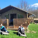 Knaus Campingpark Hennesee *