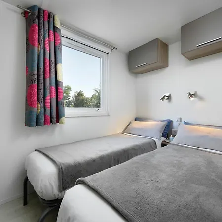 Kamp alanı Knaus Campingpark Hennesee *