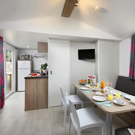 Kamp alanı Knaus Campingpark Hennesee *