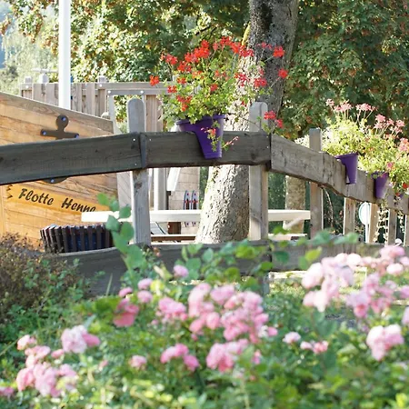 Camping Knaus Campingpark Hennesee *